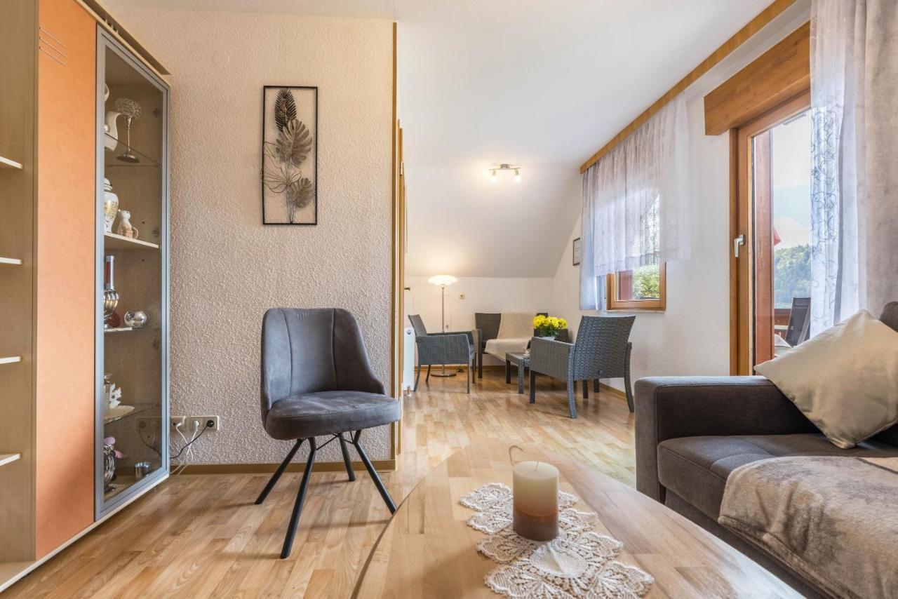 Ferienwohnung Haus Am Wald Messstetten 外观 照片